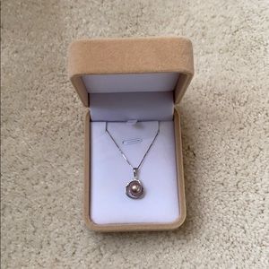 NIB freshwater pearl pendant